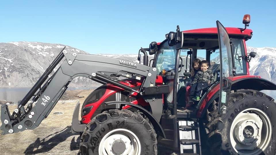 Valtec Valtra traktorer i Grønland