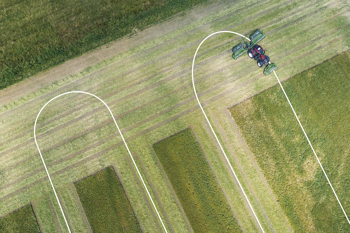 Præcisionslandbrug er kommet for at blive. Udviklingen har været eksponentiel, og nu begynder der at komme værktøjer, der strækker ud over maskinerne. Foto: Valtra